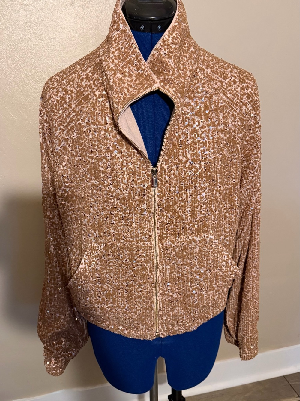 PINKO C-Clique Derby 7 Full Sequin Zip Jacket Rose Gold Size Large